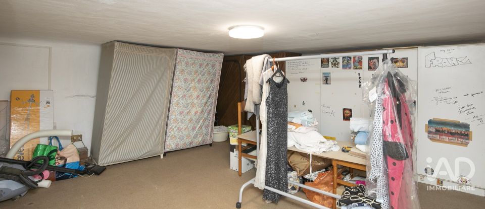 Appartamento 7 locali di 145 m² a Genova (16145)