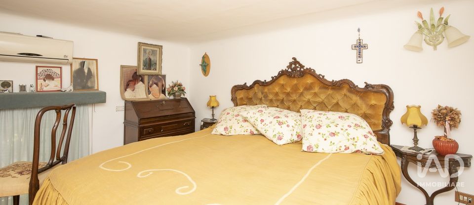 Appartamento 7 locali di 145 m² a Genova (16145)