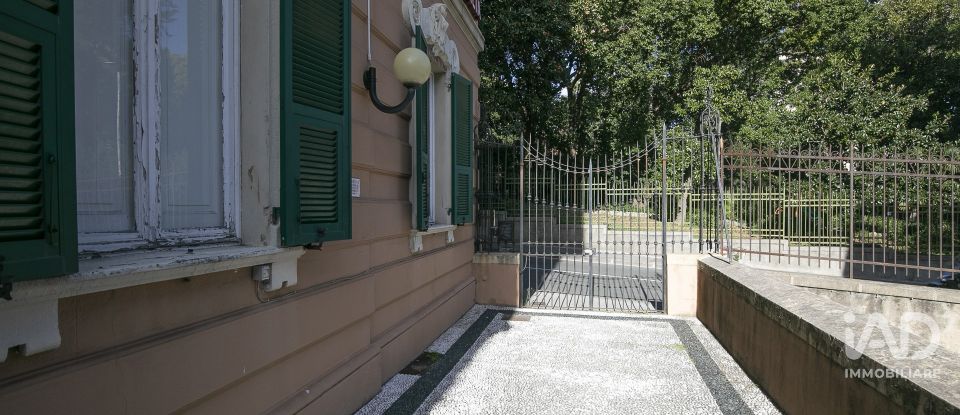 Appartamento 7 locali di 145 m² a Genova (16145)