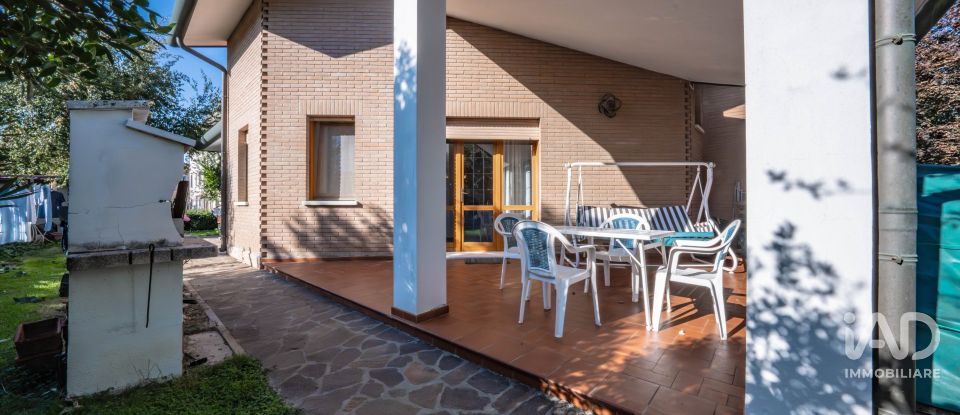 Casa indipendente 5 locali di 260 m² in Portomaggiore (44015)