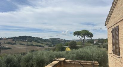 Rustico 7 locali di 432 m² in Potenza Picena (62018)