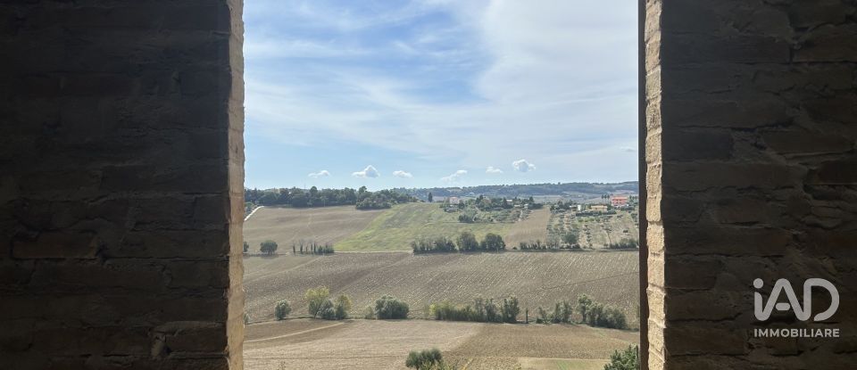 Rustico 7 locali di 432 m² in Potenza Picena (62018)