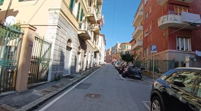 Appartamento 5 locali di 70 m² a Genova (16154)
