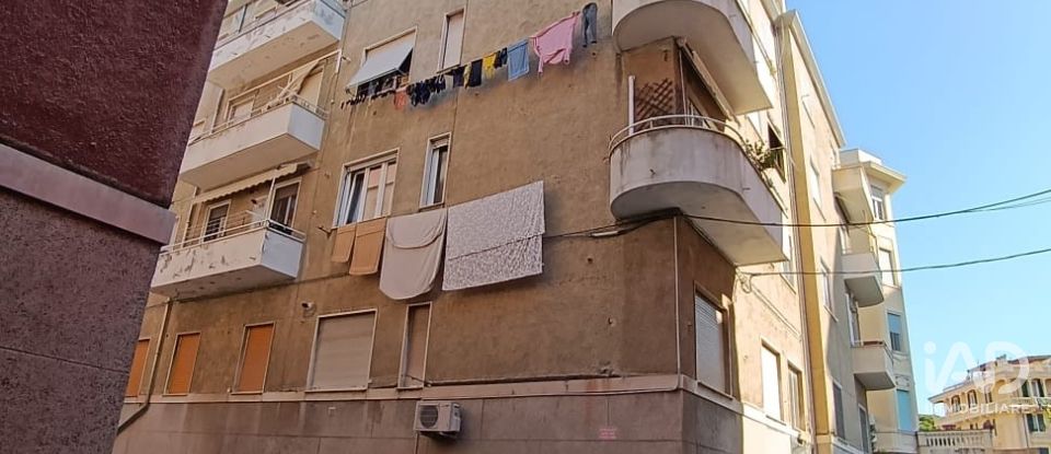 Apartment 5 rooms of 70 m² in Genova (16154)