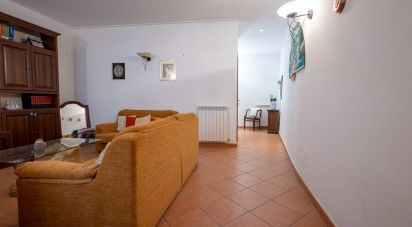 Appartamento 8 locali di 176 m² a Sarteano (53047)