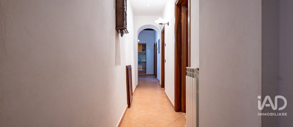 Appartamento 8 locali di 176 m² a Sarteano (53047)