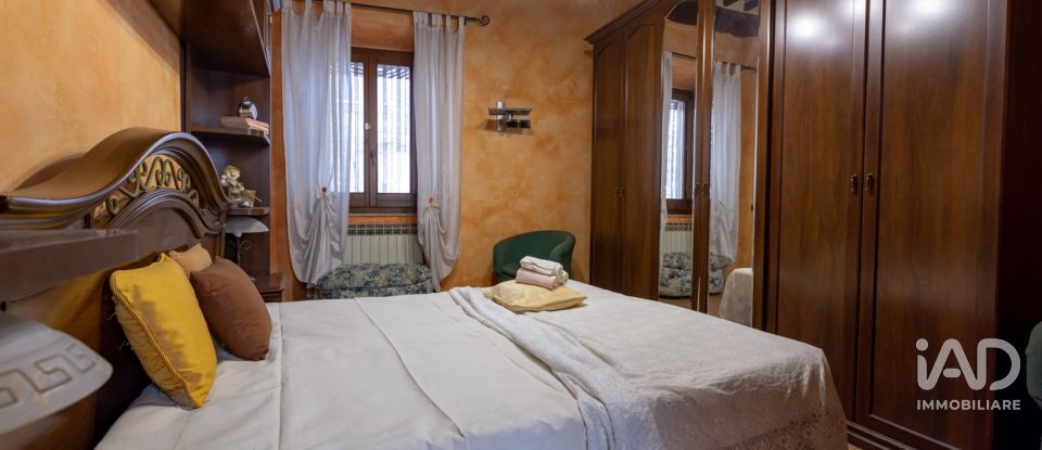 Appartamento 8 locali di 176 m² a Sarteano (53047)