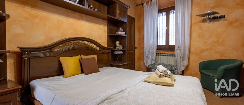 Appartamento 8 locali di 176 m² a Sarteano (53047)