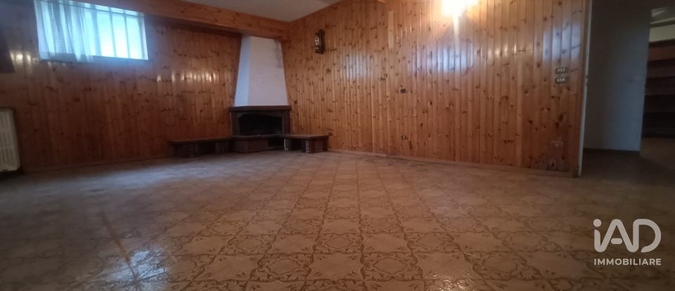Appartamento 7 locali di 200 m² a Lanzo Torinese (10074)