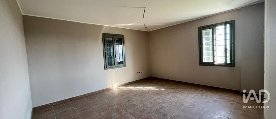 Casa indipendente 6 locali di 350 m² in San Felice sul Panaro (41038)