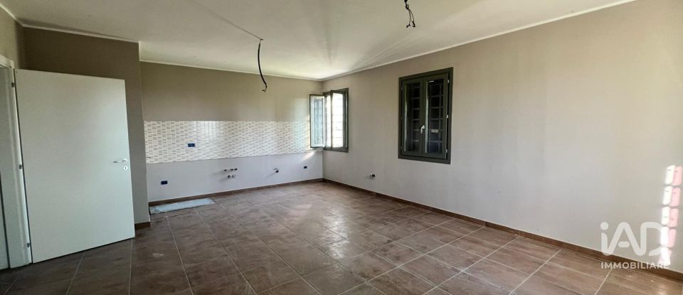 Casa indipendente 6 locali di 350 m² in San Felice sul Panaro (41038)