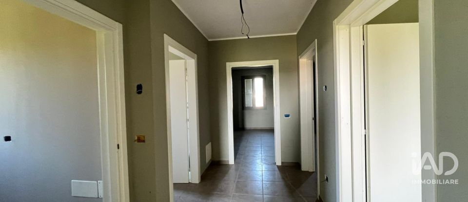 Casa indipendente 6 locali di 350 m² in San Felice sul Panaro (41038)