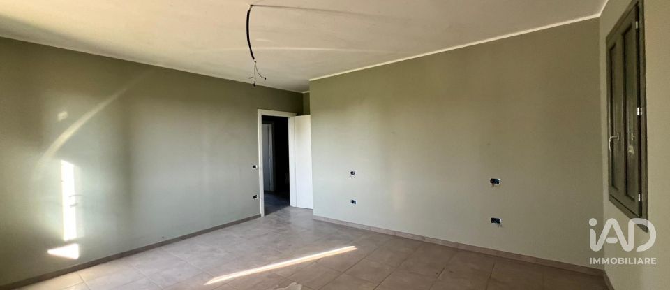 Casa indipendente 6 locali di 350 m² in San Felice sul Panaro (41038)