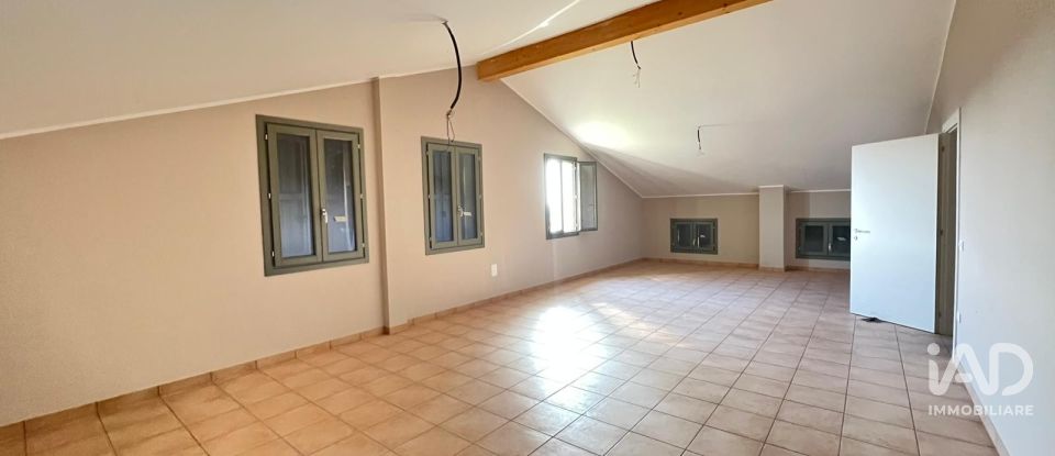 Casa indipendente 6 locali di 350 m² in San Felice sul Panaro (41038)