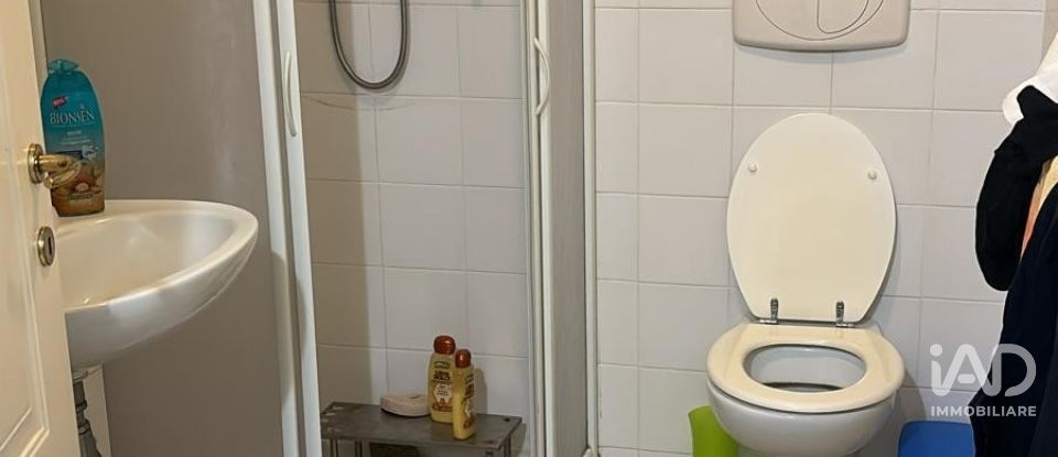 Retail property of 165 m² in Fano (61032)