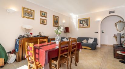 Appartamento 8 locali di 195 m² a Torino (10141)