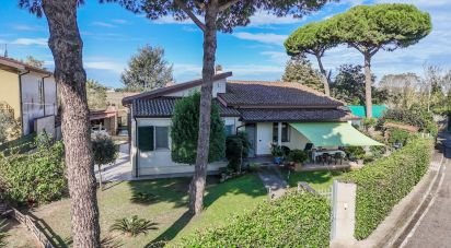 Casa indipendente 5 locali di 260 m² in Lagosanto (44023)