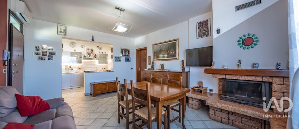 Casa indipendente 5 locali di 260 m² in Lagosanto (44023)