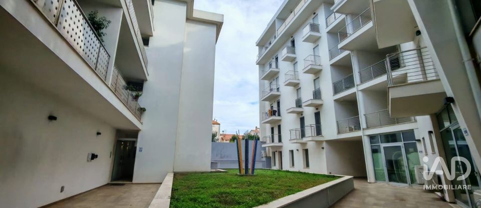 Negozio / locale commerciale di 65 m² in Olbia (07026)