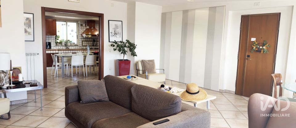 Four-room apartment of 120 m² in Orta di Atella (81030)