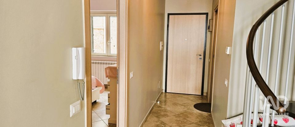 Villa a schiera 7 locali di 220 m² in Gizzeria (88040)