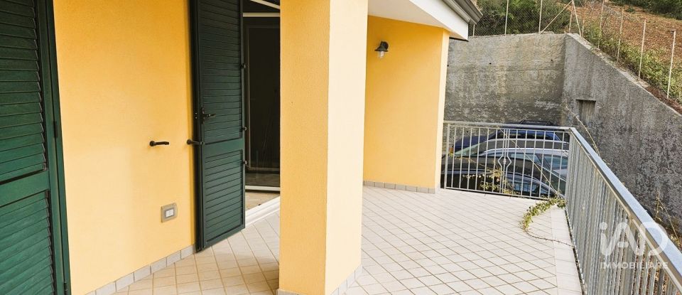 Villa a schiera 7 locali di 220 m² in Gizzeria (88040)