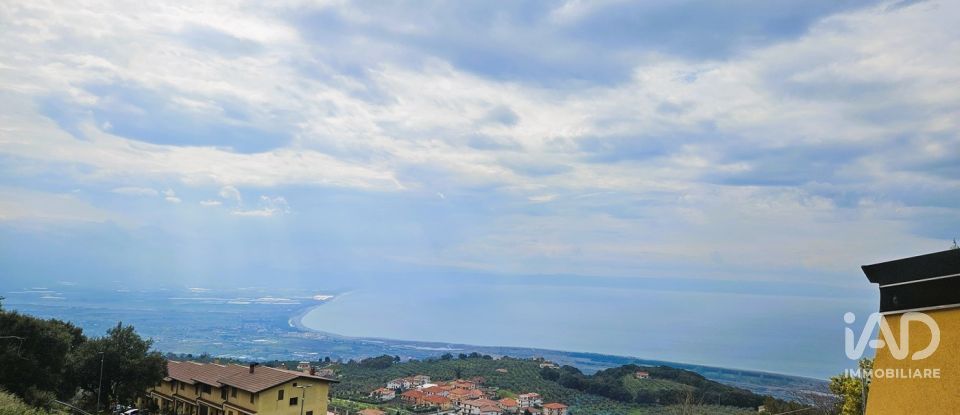 Villa a schiera 7 locali di 220 m² in Gizzeria (88040)