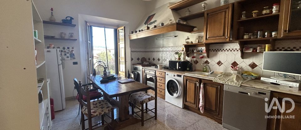 Immobile di prestigio 5 locali di 157 m² a Firenze (50136)