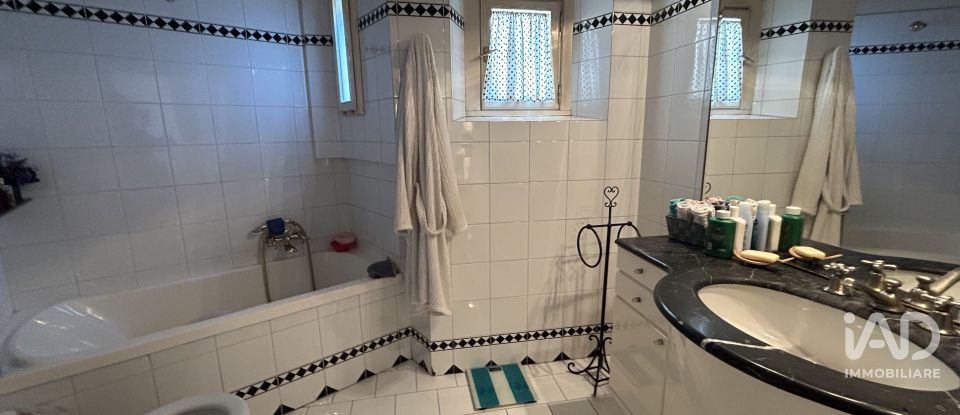 Immobile di prestigio 5 locali di 157 m² a Firenze (50136)