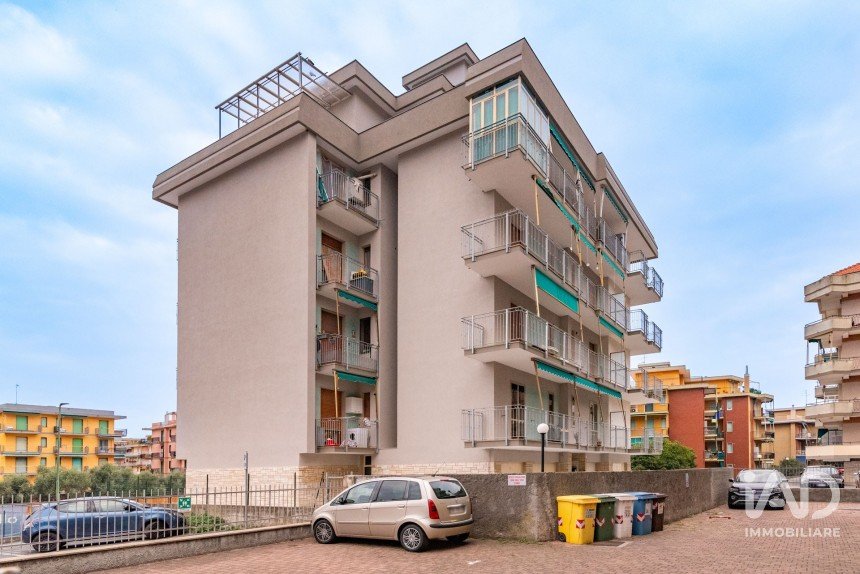 Bilocale di 45 m² a Borghetto Santo Spirito (17052)