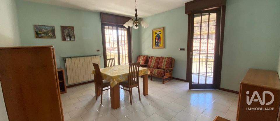 Casa indipendente / Villa 0 locali di 200 m² in Settimo Torinese (10036)