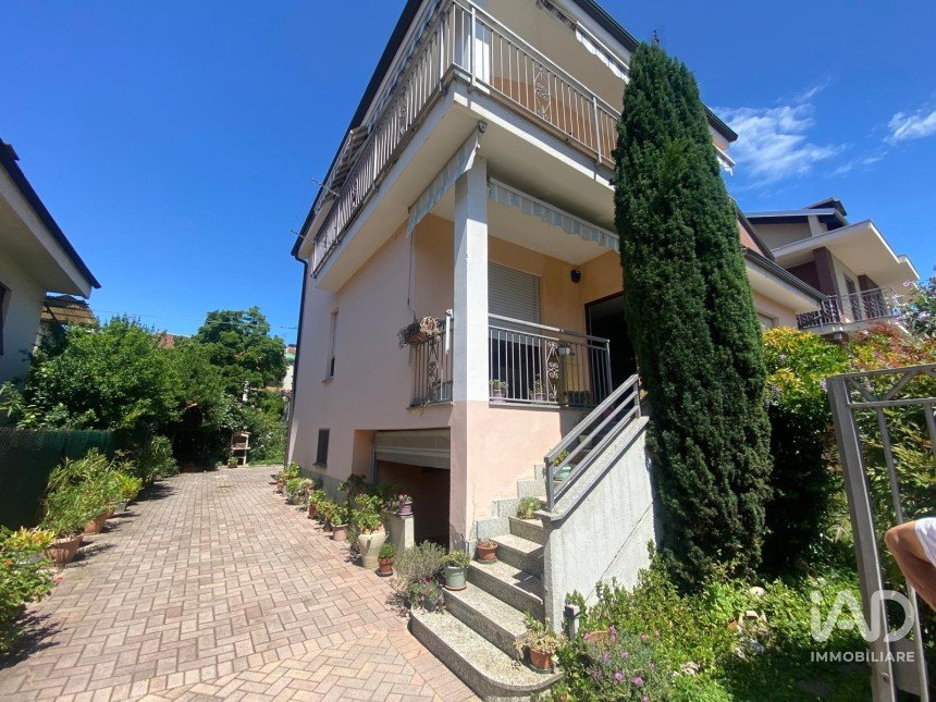 Casa indipendente / Villa 0 locali di 200 m² in Settimo Torinese (10036)