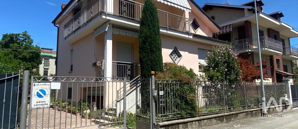Casa indipendente / Villa 0 locali di 200 m² in Settimo Torinese (10036)