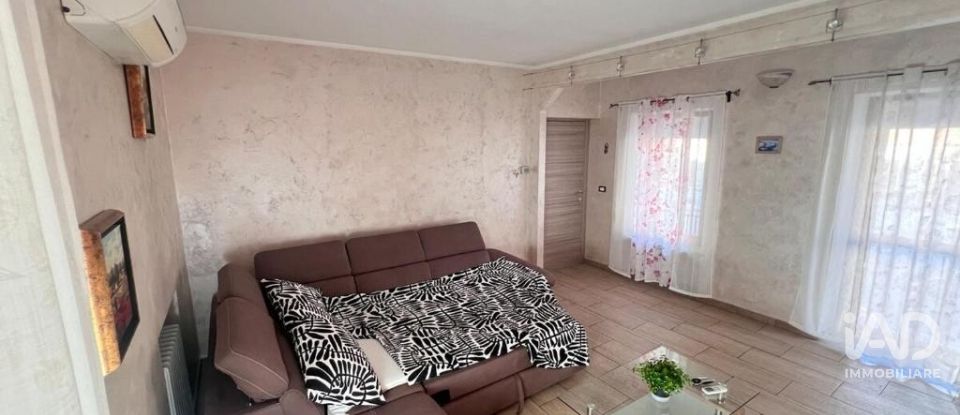 Casa indipendente / Villa 6 locali di 160 m² in Valfenera (14017)