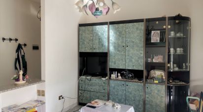 Casa indipendente / Villa 10 locali di 300 m² in Mombaroccio (61024)