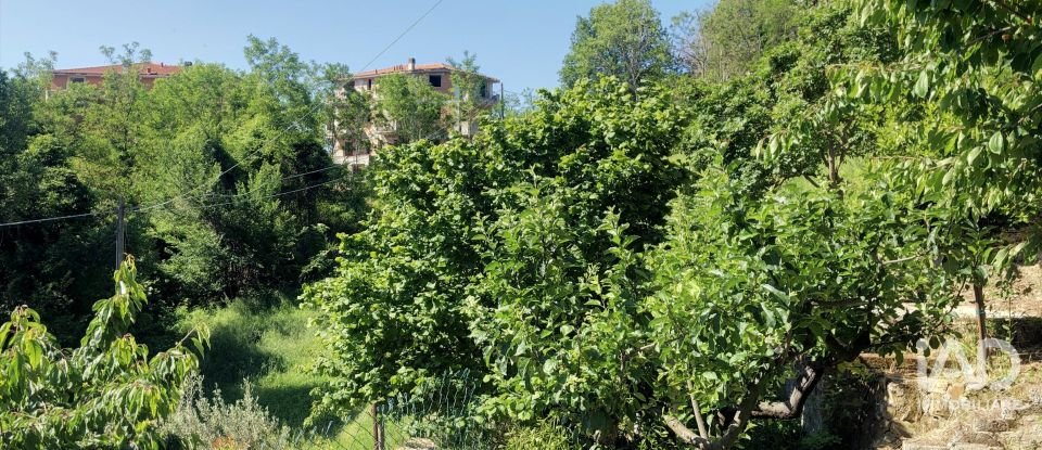 Casa indipendente / Villa 10 locali di 300 m² in Mombaroccio (61024)