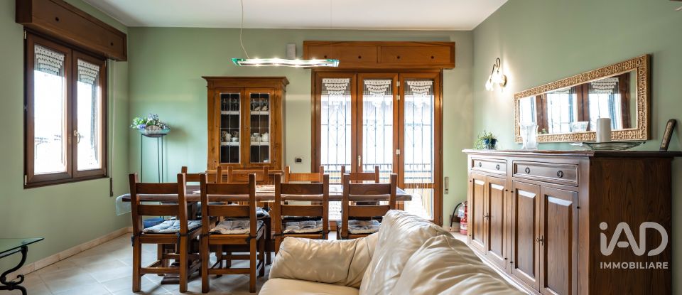 Casa indipendente / Villa 8 locali di 220 m² in Brescia (25127)