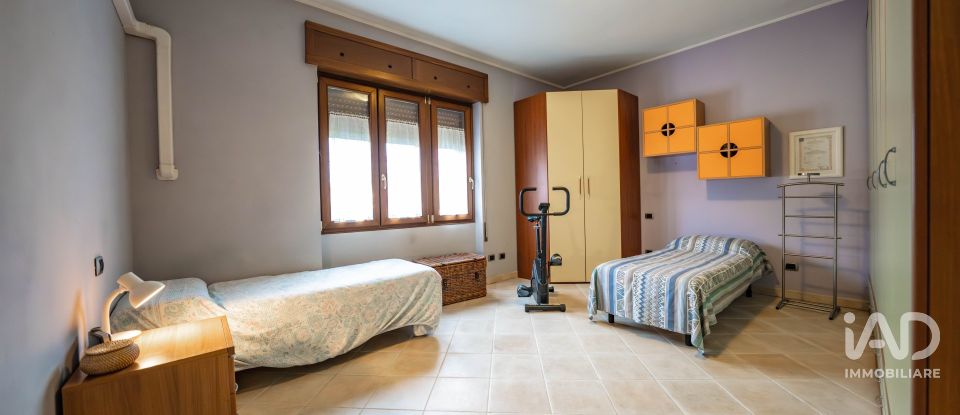 Casa indipendente / Villa 8 locali di 220 m² in Brescia (25127)