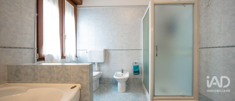 Casa indipendente / Villa 8 locali di 220 m² in Brescia (25127)