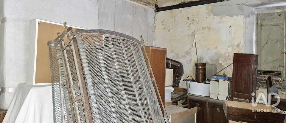 House 11 rooms of 104 m² in Tolentino (62029)