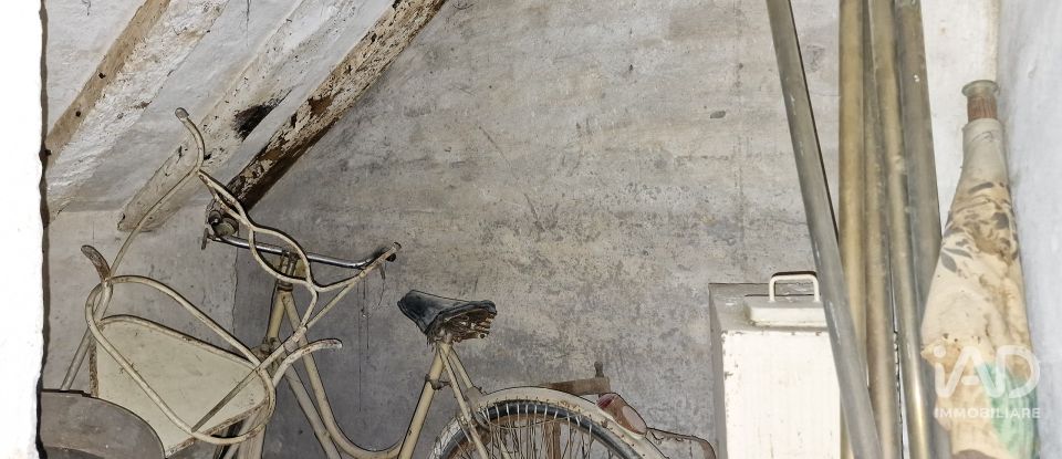 House 11 rooms of 104 m² in Tolentino (62029)