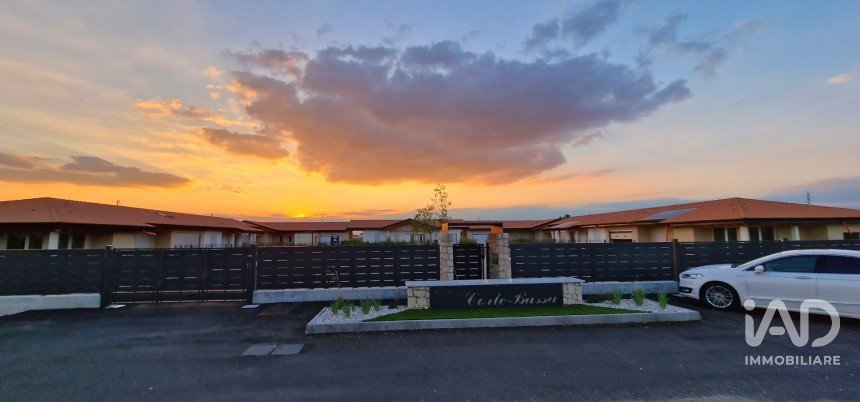 House 3 rooms of 180 m² in Verona (37125)