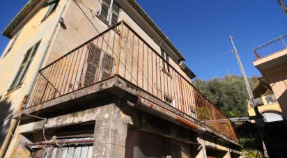 Casa indipendente / Villa 9 locali di 118 m² in San Colombano Certenoli (16040)