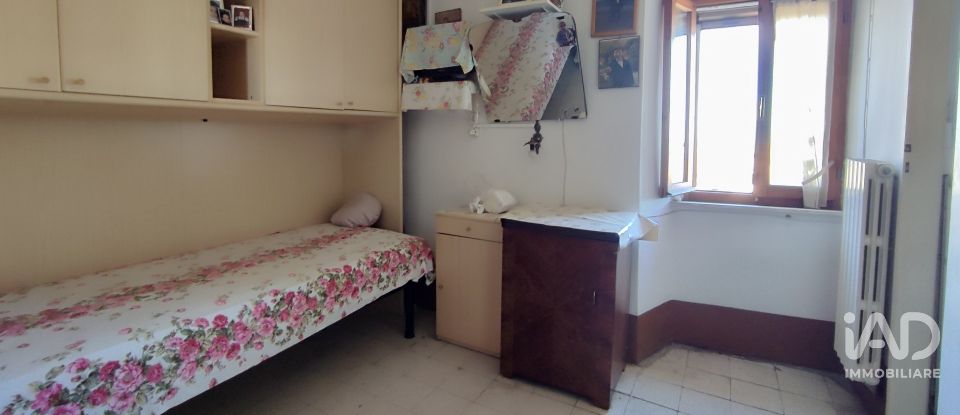 Apartment 5 rooms of 66 m² in Staffolo (60039)