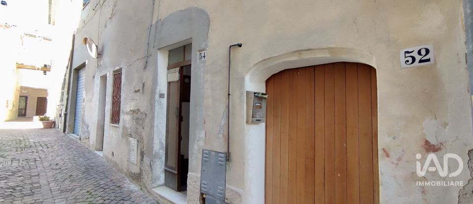 Apartment 5 rooms of 66 m² in Staffolo (60039)