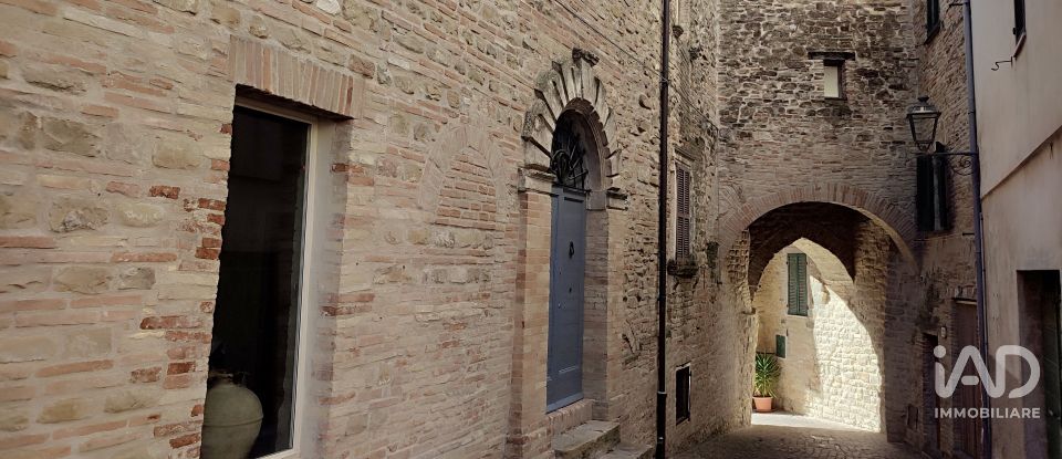 Apartment 5 rooms of 66 m² in Staffolo (60039)