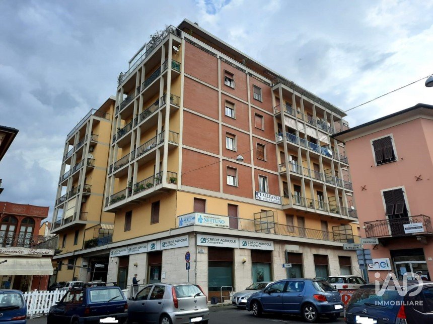 Apartment 5 rooms of 127 m² in Aulla (54011)