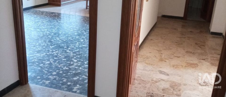 Apartment 5 rooms of 127 m² in Aulla (54011)