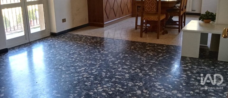 Apartment 5 rooms of 127 m² in Aulla (54011)