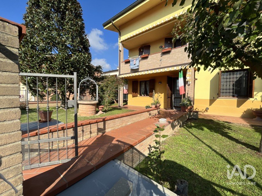House 0 rooms of 220 m² in San Felice sul Panaro (41038)
